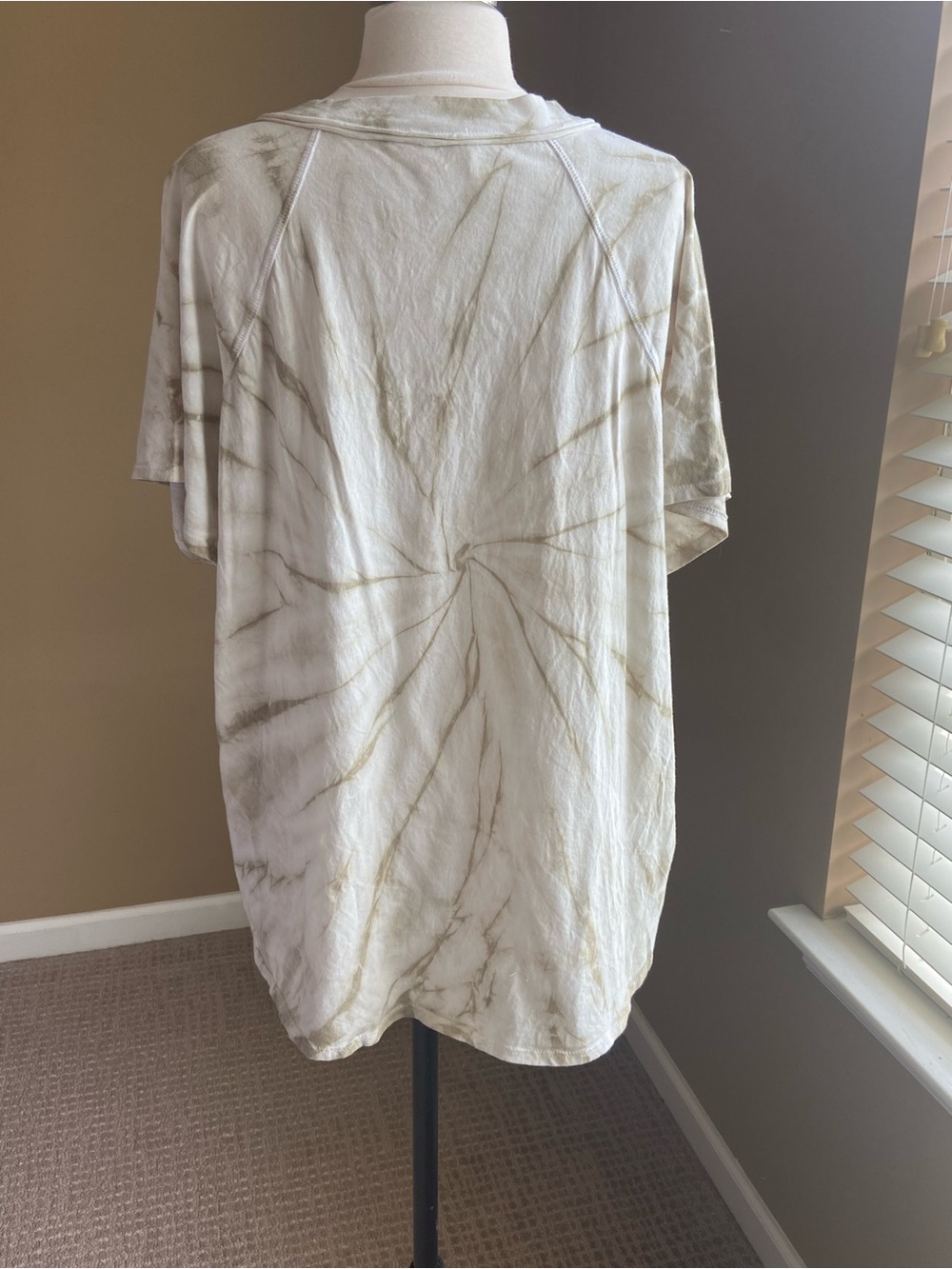 Peach Love‎ California NWOT 100% Cotton Olive Tie-Dye Tee Small Boho Oversized - Picture 4 of 13